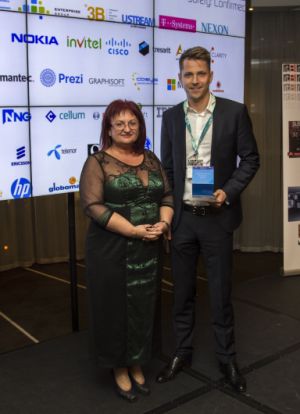 Sziebig Andrea, az IT-Business főszerkesztője és Javorniczky Áron, az Invitech Solutions operatív vezetője